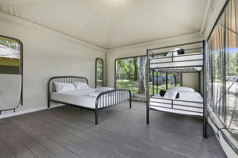 Habitat Noosa - Lightning Ridge Tourism 4