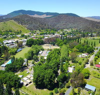 Myrtleford Holiday Park - Lightning Ridge Tourism