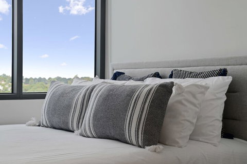 New Contemporary Apartment Near Macquarie Centre - Lightning Ridge Tourism 1
