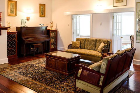 Fairlawn Estate - Lightning Ridge Tourism 3