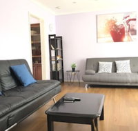 Canberra Entire House 3 Bedroom - Lightning Ridge Tourism