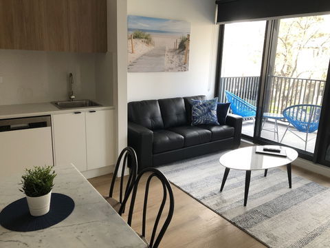 Q Squared Serviced Apartments - Lightning Ridge Tourism 6