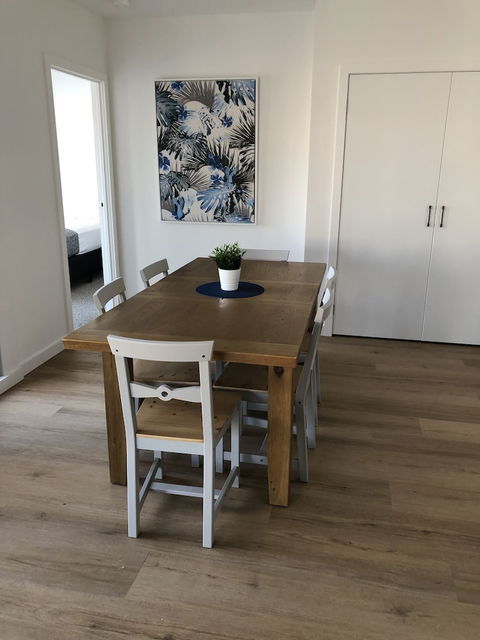 Q Squared Serviced Apartments - Lightning Ridge Tourism 4