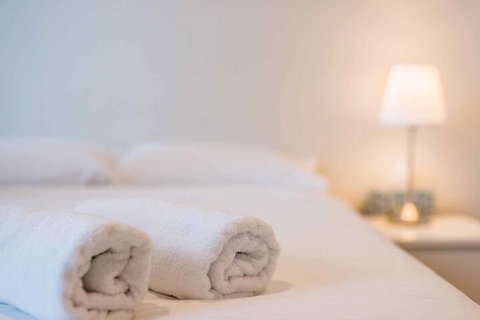 Fabulous City 2 BDR Apt In New Building - Lightning Ridge Tourism 3
