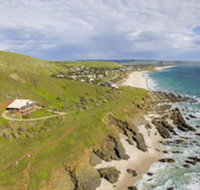 Cliffs End Beach Shack 105 Gold Coast Drive Carrickalinga - Lightning Ridge Tourism