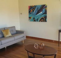 Port Life Beach House - Lightning Ridge Tourism