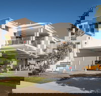 Woodland Retreat - Lightning Ridge Tourism