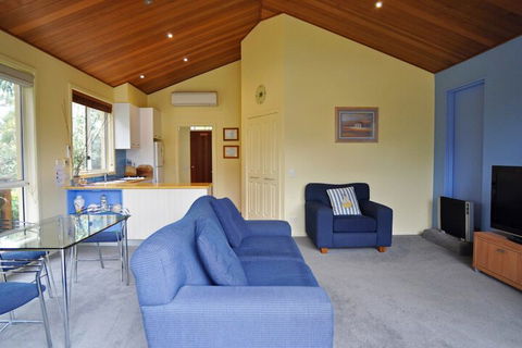 THE Sails 4 Linen Included Central Location - Lightning Ridge Tourism 4