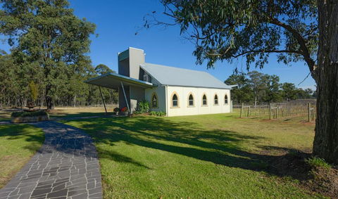 Ironbark Villa 1 - Lightning Ridge Tourism 4