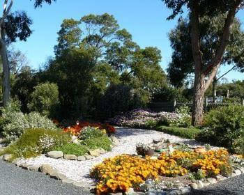 Pelican Bay Bed & Breakfast - Lightning Ridge Tourism 0