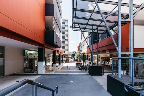 Gabba Central Apartments - Lightning Ridge Tourism 2