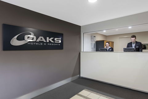 Oaks Brisbane Mews Suites - Lightning Ridge Tourism 6