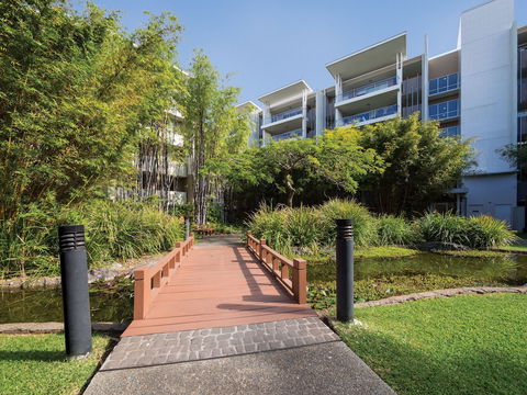 Oaks Brisbane Mews Suites - Lightning Ridge Tourism 0