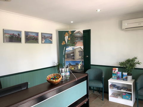 McNevins Loganholme Motel - Lightning Ridge Tourism 6
