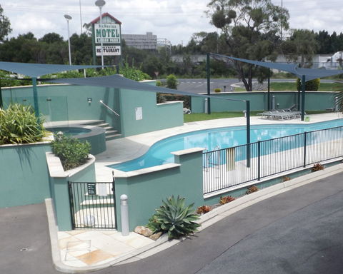 McNevins Loganholme Motel - Lightning Ridge Tourism 4