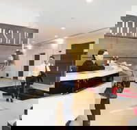 The Colmslie Hotel - Lightning Ridge Tourism