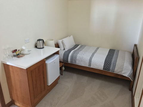 Valley Of The Waters B&B - Lightning Ridge Tourism 6