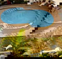 Sundeck Gardens - Lightning Ridge Tourism