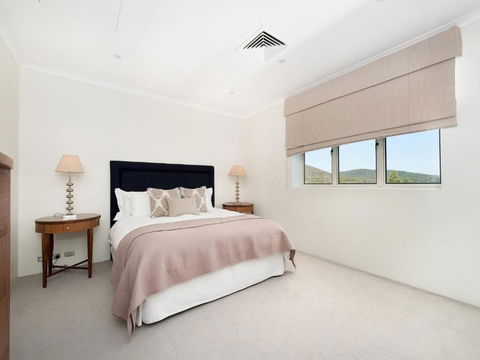 Views Views & More Views Sub Penthouse In Shoal Bay - Lightning Ridge Tourism 7