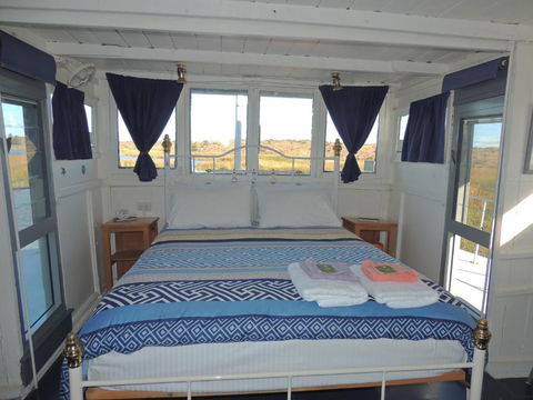 PS Federal Retreat Paddle Steamer Goolwa - Lightning Ridge Tourism 4