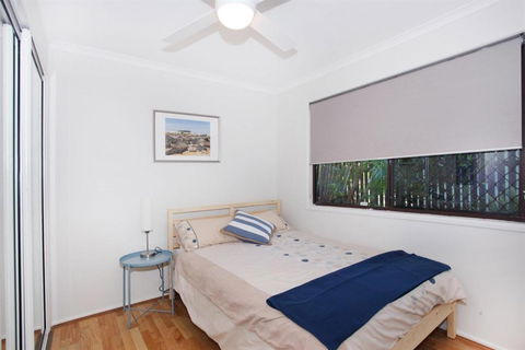FABULOUS HOLIDAY HIDEAWAY COOLUM BEACH - Lightning Ridge Tourism 1