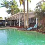FABULOUS HOLIDAY HIDEAWAY COOLUM BEACH - Lightning Ridge Tourism 0
