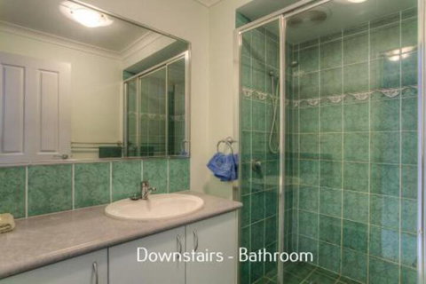 Ningaloo Breeze Villa 7 3 Bedroom Fully Self Contained Holiday Accommodation - Lightning Ridge Tourism 7