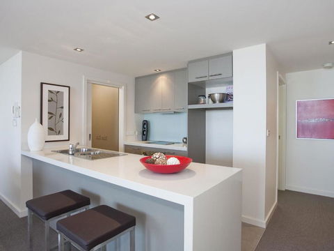 POINT GREY APARTMENT 14 The Point - Lightning Ridge Tourism 3