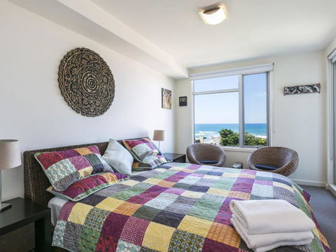 POINT GREY APARTMENT 14 The Point - Lightning Ridge Tourism 6