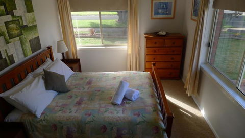 OCEAN VIEWS - Lightning Ridge Tourism 5