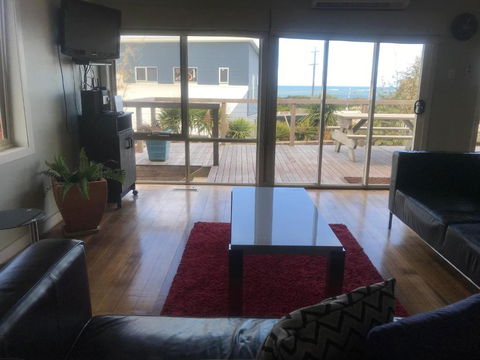 OCEAN VIEWS - Lightning Ridge Tourism 2