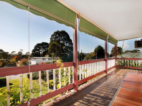 FAMILY GETAWAY DROMANA - Lightning Ridge Tourism 2