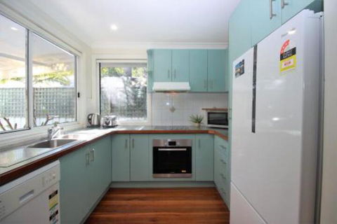 MAGIC BEACH HOUSE PET FRIENDLY - Lightning Ridge Tourism 4