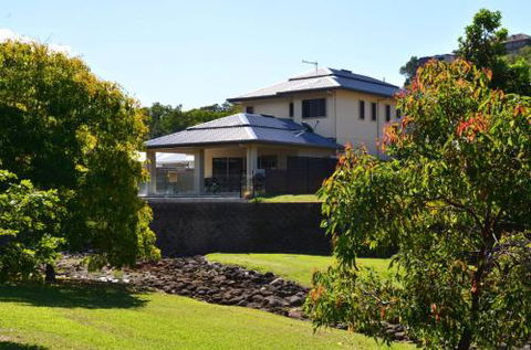 LANDSCAPE At PALM COVE - Lightning Ridge Tourism 0