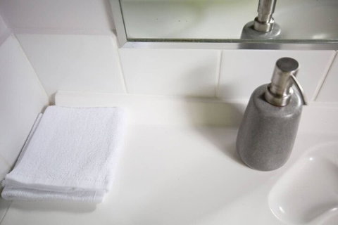 Sweethome2br@highton+parking - Lightning Ridge Tourism 5