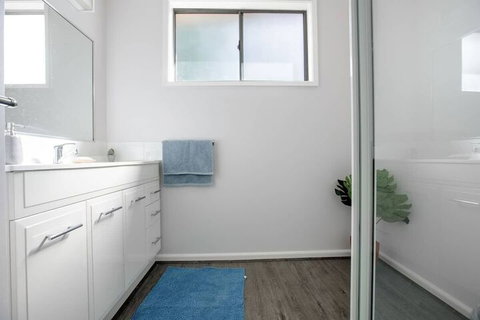 Sweethome2br@highton+parking - Lightning Ridge Tourism 6