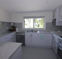 Umtali Beach House - Lightning Ridge Tourism