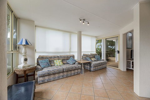 Fabulous Pet Friendly Family Home - 3 Carribean Court - Lightning Ridge Tourism 4
