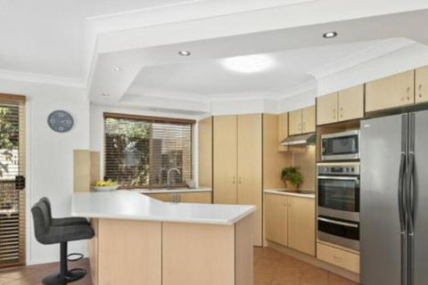 BB233 Banksia Beach Family Home 4 Bedrooms - Lightning Ridge Tourism 5