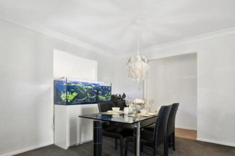 BB233 Banksia Beach Family Home 4 Bedrooms - Lightning Ridge Tourism 3
