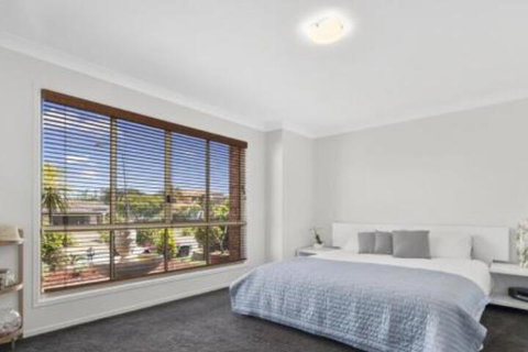 BB233 Banksia Beach Family Home 4 Bedrooms - Lightning Ridge Tourism 2
