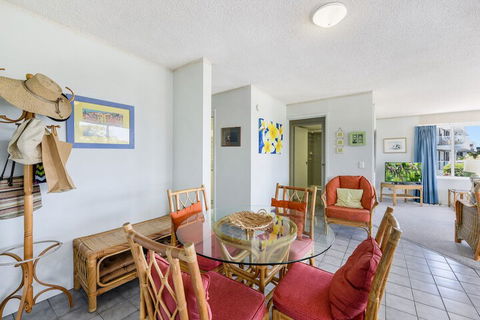 Ocean Shores 2 - 2/60-64 Peregian Esplanade - Lightning Ridge Tourism 2