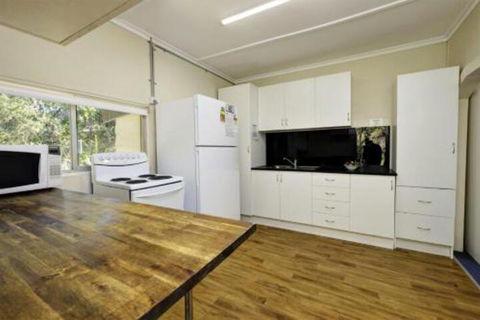 TRADEWINDS - Lightning Ridge Tourism 5