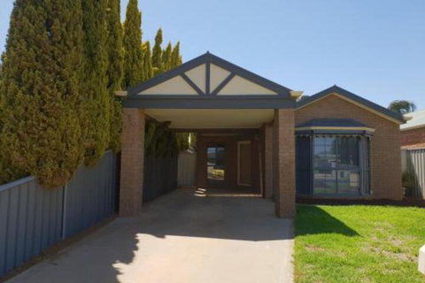 SAN Mateo - Lightning Ridge Tourism 0