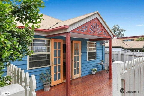 Stylish 3BD Family Home In Leafy Paddington - Lightning Ridge Tourism 5