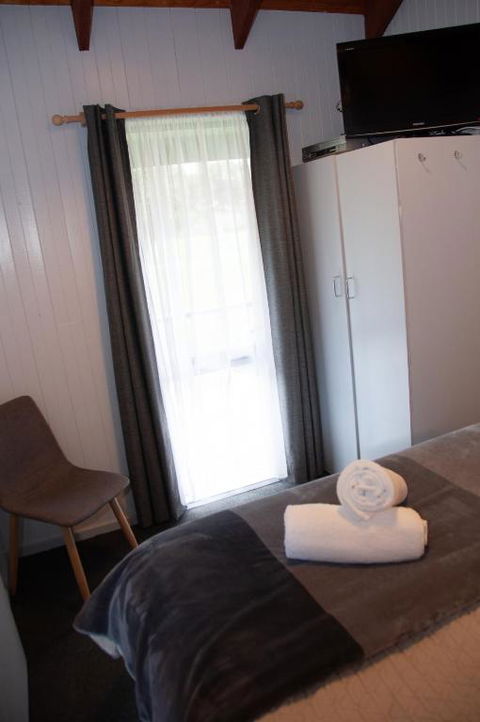 Gardens Caravan Park - Lightning Ridge Tourism 5