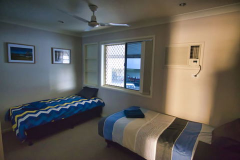 Mount Gravatt Guesthouse - Lightning Ridge Tourism 5