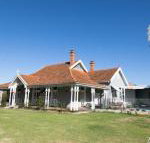 The Convent Boutique Accommodation  Cafe - Lightning Ridge Tourism