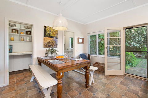 GOWAN ROSS COTTAGE - Lightning Ridge Tourism 6