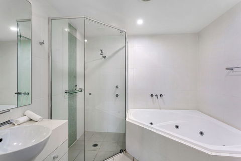 Pacific Blue Apartment 244 / 265 Sandy Point Rd - Lightning Ridge Tourism 2